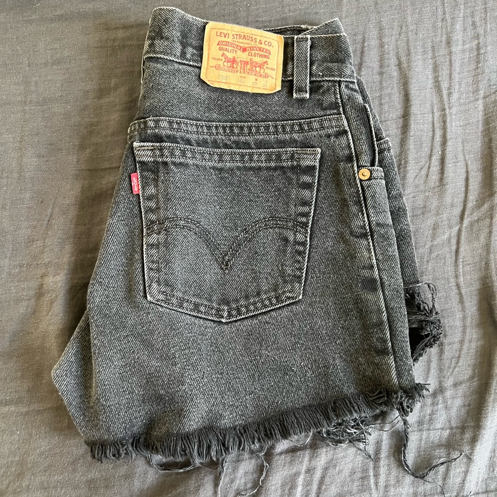 Vintage Levi cutoffs 550 relax fit